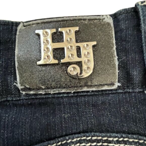 Hammer ~ denim capris ~ crystal button detailing ~ chic back design ~ size 5 - Picture 3 of 12